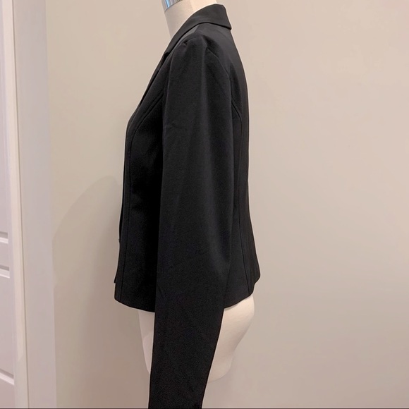 Margaret M Women’s Black Lightweight Buttoned Blazer Suit Jacket, Size 6 - Picture 4 of 8